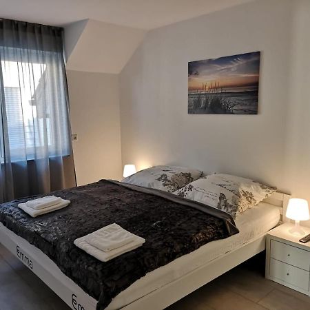 Апартаменты Modern Wohnen I Parkplatz I Wlan I Netflix I Balkon I 6 Schlafplaetze Бад-Эйнхаузен Экстерьер фото
