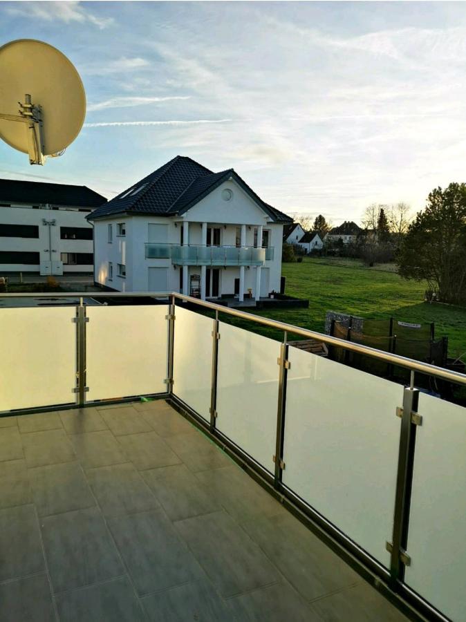 Апартаменты Modern Wohnen I Parkplatz I Wlan I Netflix I Balkon I 6 Schlafplaetze Бад-Эйнхаузен Экстерьер фото